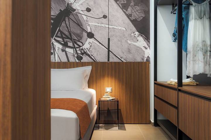 Entire apartment, Palazzo Monopolio – Apartments and Suites in Messina in Messina, Messina Province
