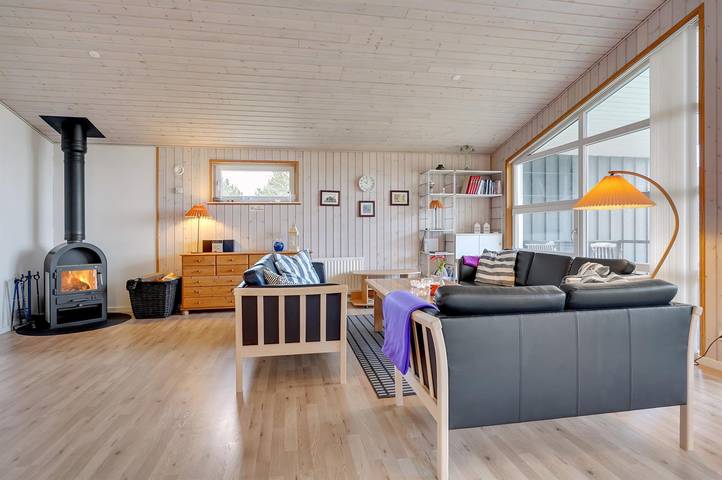 Beautiful home in Løgstør w/ WiFi and 4 Bedrooms in Trend, Limfjord in Nordjütland