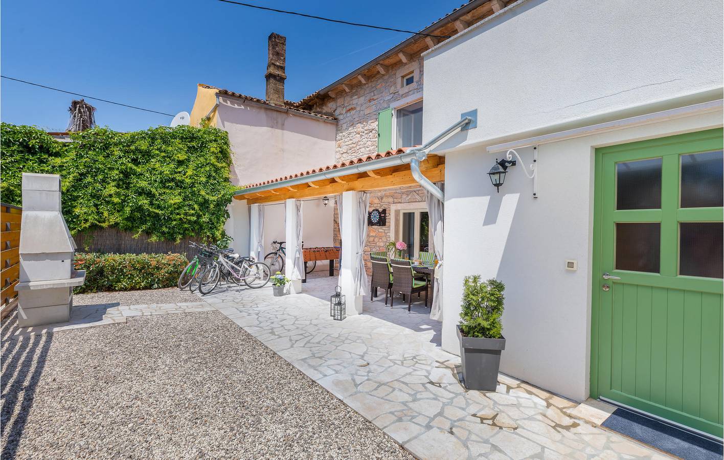 Ferienhaus für 6 Personen mit Terrasse in Peruski, Südküste Istrien