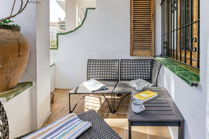 Geheel appartement, Appartement 'Calella Pallafrugell' met privé terras in Platgeta d'en Cosme (Palafrugell), Palafrugell