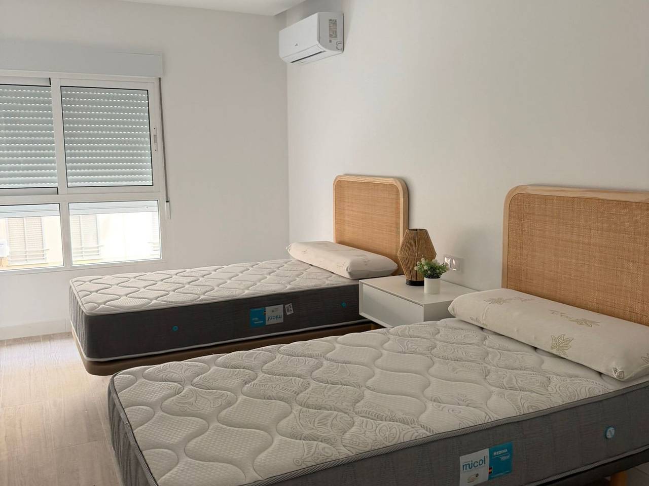 Appartement entier, Appartement bord de mer à Torre del Mar, 2 chambres, climatisation in Playa de Torre del Mar, Torre del Mar