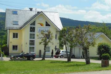 Ferienwohnung für 3 Personen, mit Garten in Allenbach