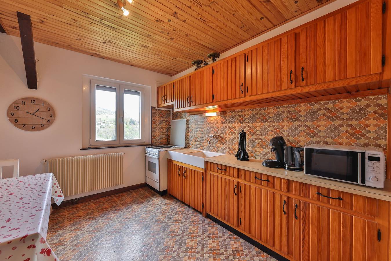 Apartamento entero, Apartamento «Au Petit Chamois» con vistas a la montaña, jardín privado y Wi-Fi in Breitenbach-Haut-Rhin, Parque natural regional de los Ballons des Vosges