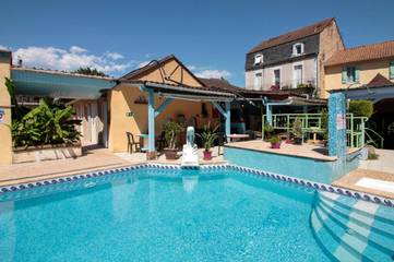 Hôtel pour 2 personnes, avec terrasse, animaux acceptés dans Boulazac Isle Manoire