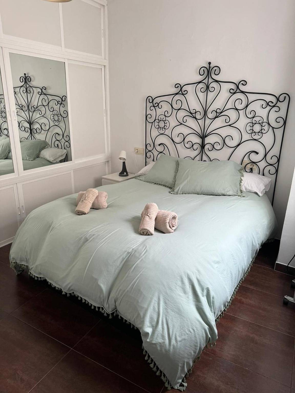 Apartamento entero, Apartamento 'Alcalá Zona Centro' con balcón, Wi-Fi y aire acondicionado in Alcalá la Real, Sierras Subbéticas