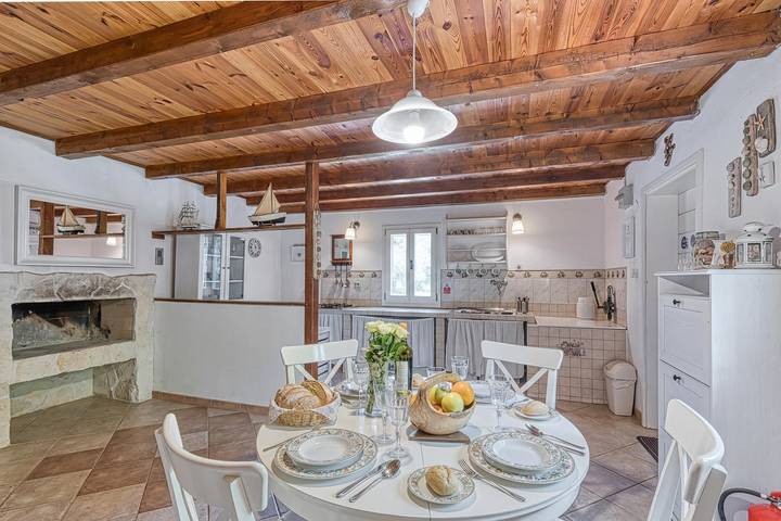 Eco House Zabodarski beach Terrace & Grill in Cunski, Lošinj (Kvarner Bucht)
