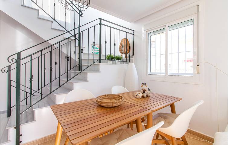 Apartamento de 68m2 con piscina, aparcamiento y terraza, a 1 km de la playa in Murcia , Interior de Murcia