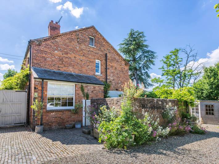 Holiday rental for 4 people, with garden in Worcestershire