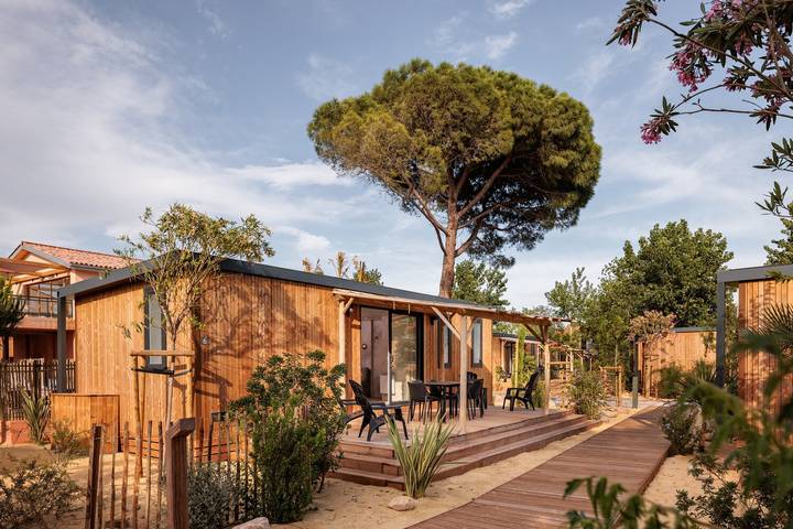 Chalet pour 6 personnes, avec terrasse et balcon/terrasse