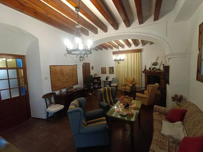 Location de vacances pour 12 personnes, avec piscine ainsi que vue et balcon à Montellano