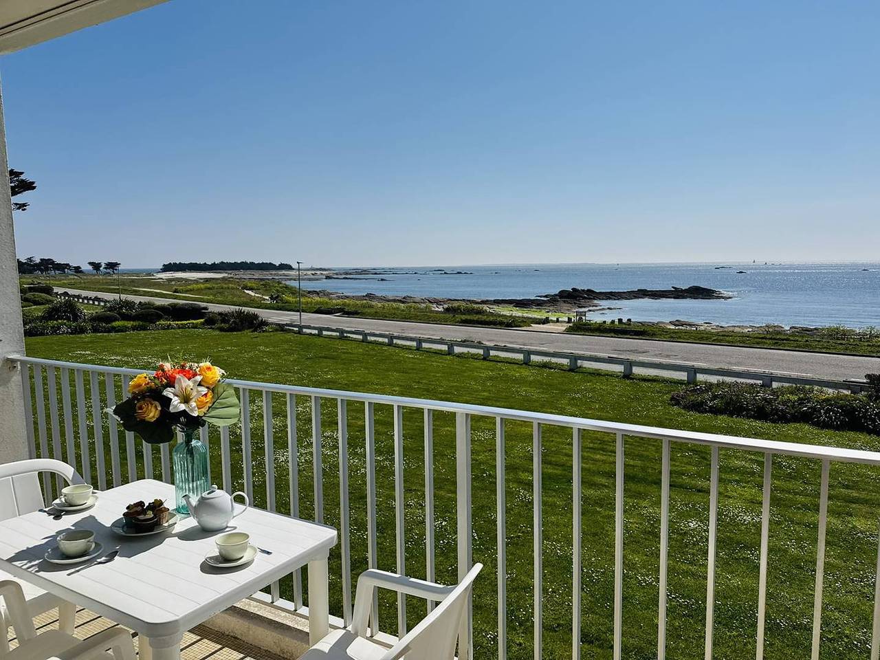 Estudio entero, Studio 3pers vue mer, 1min à pied plage, wifi, parking in Quiberon, Côte des Mégalithes
