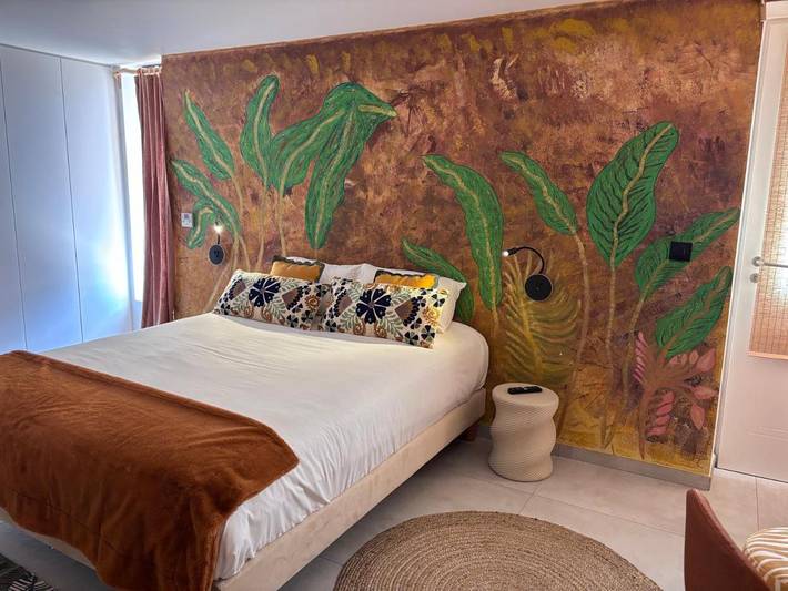 Chambre d’hôte pour 2 personnes, avec Terrasse ainsi que Jardin et Piscine