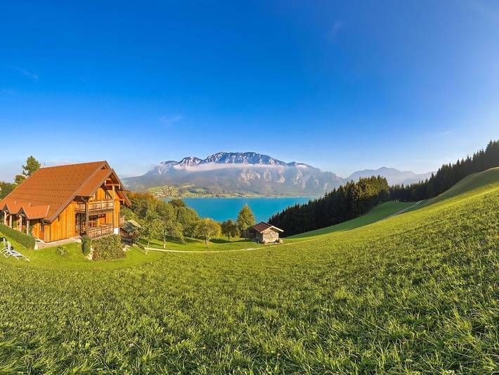 Ferienhaus für 3 Personen, mit Balkon und Terrasse sowie Garten am Attersee