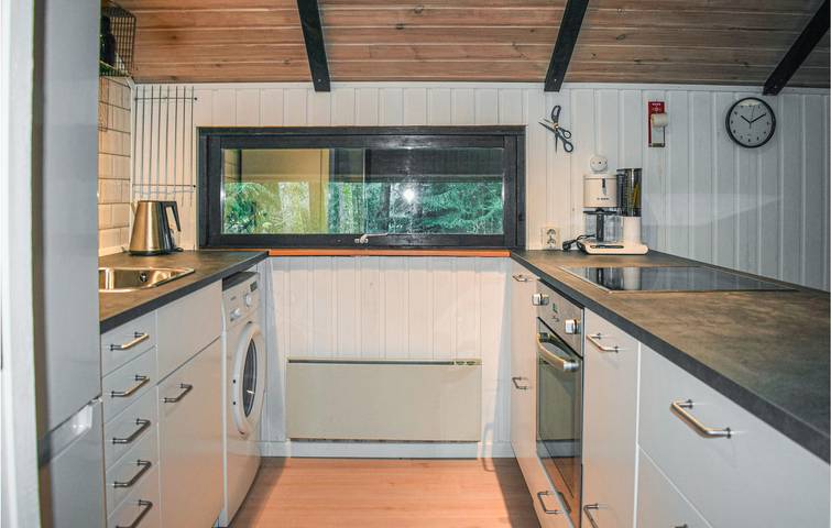 Ferienhaus für 8 Personen mit Garten in Kronoberg