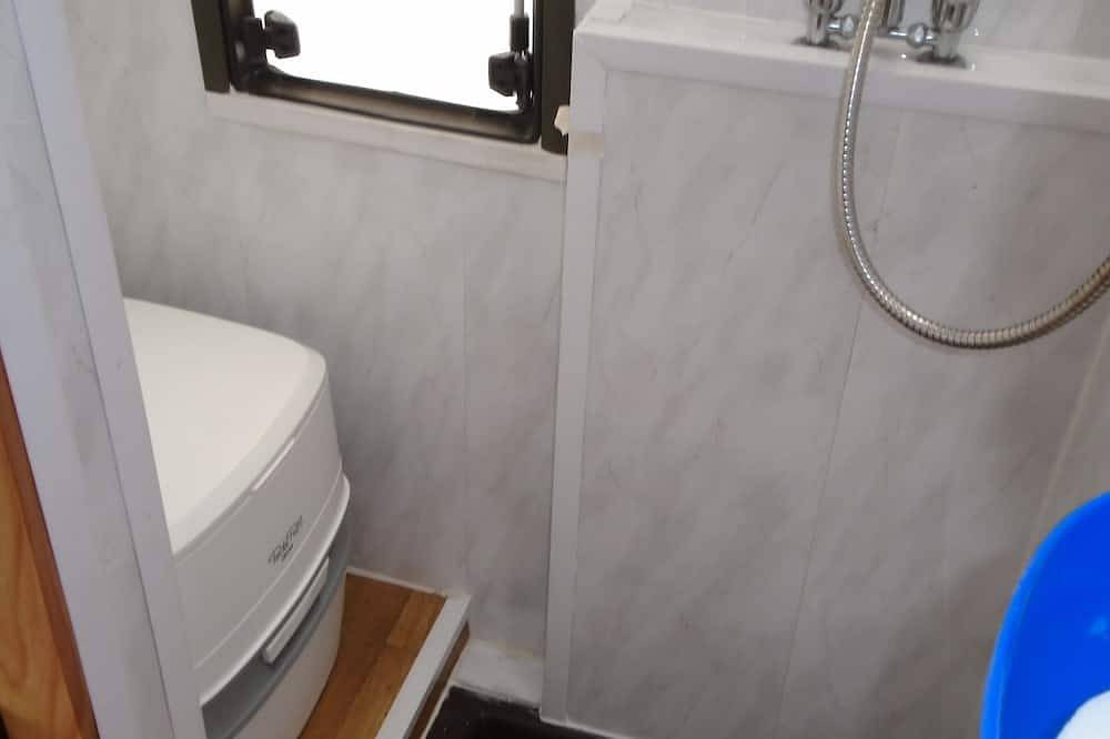 Retro 70,s bedford camper with own hot tub  , sauna   and pool by reservation in North Yorkshire