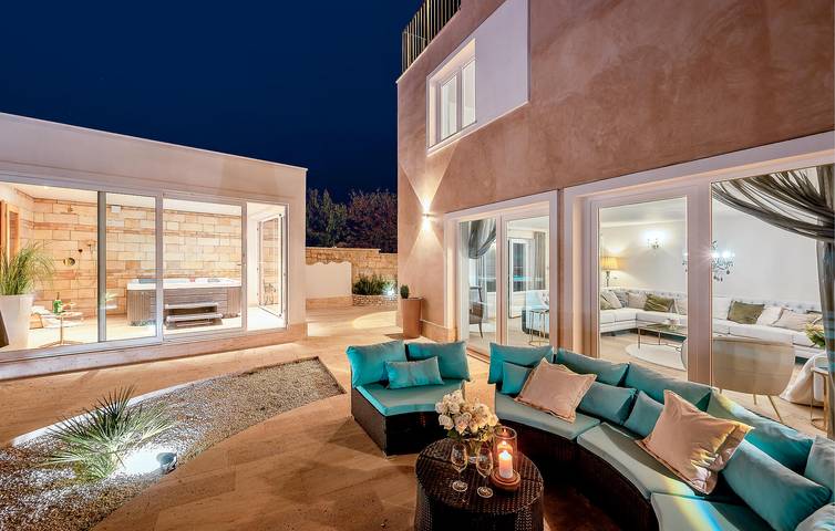 Gemütliche 1-Zimmer-Wohnung mit Pool, WLAN und Parkplatz in Pucisca, Brac