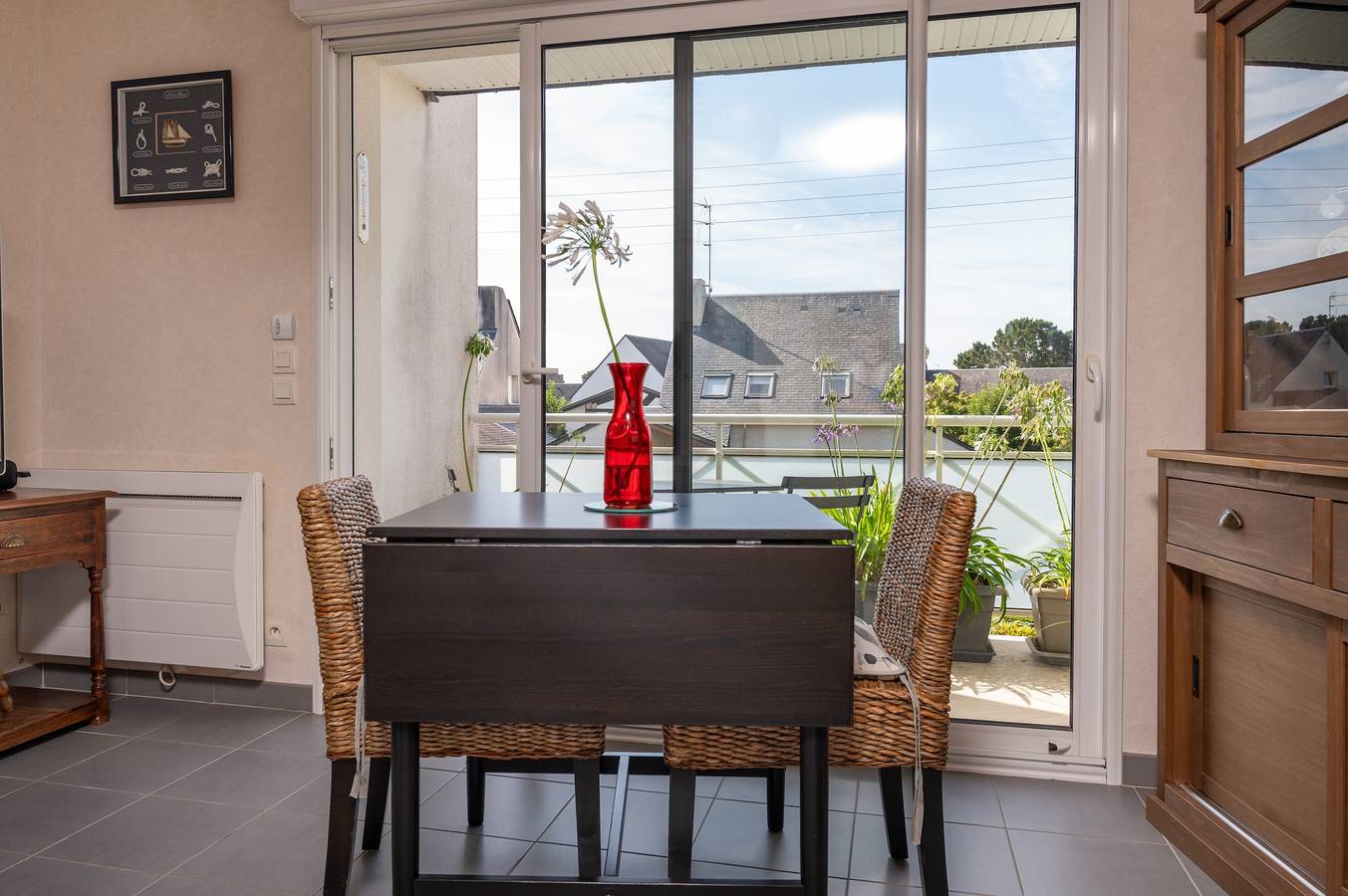Entire apartment, Apartment 'Résidence Mer Et Pins' with Private Terrace and Balcony in Saint-Philibert, Côte des Mégalithes
