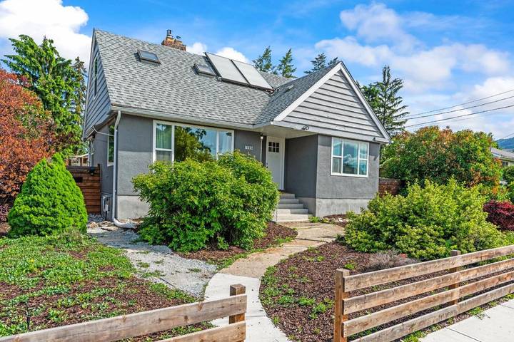 Location de vacances pour 8 personnes, avec sauna ainsi que jardin et jacuzzi, animaux acceptés à Vernon