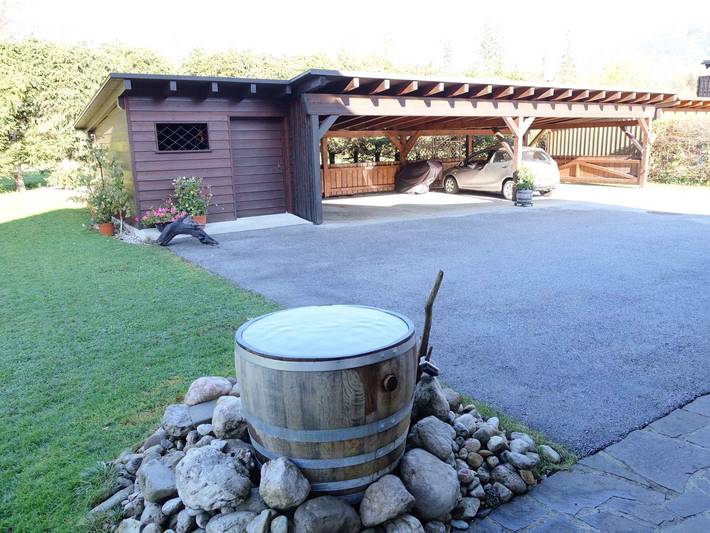 Ganze Ferienwohnung, Ferienwohnung mit Balkon in idyllischer Lage in Strobl, Bezirk Salzburg-Umgebung