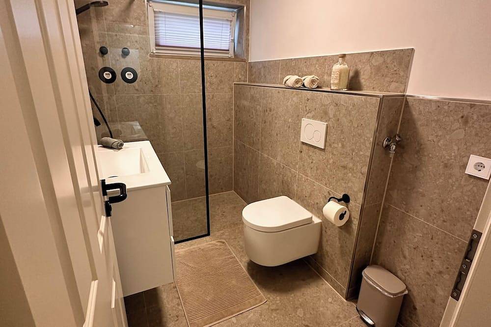 Ganze Wohnung, Modernes 2-Raum-Apartment – nur wenige Minuten vom Center Parcs entfernt! in Leutkirch im Allgäu, Region Bodensee-Oberschwaben