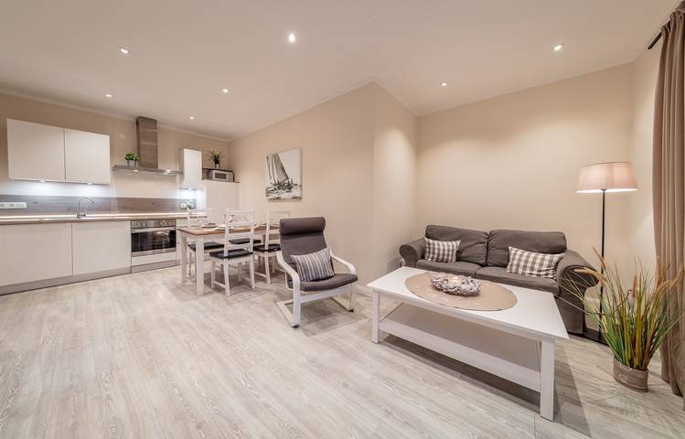 Ferienwohnung für 2 Personen, mit Whirlpool und Terrasse sowie Garten und Sauna in Westermarkelsdorf - 2