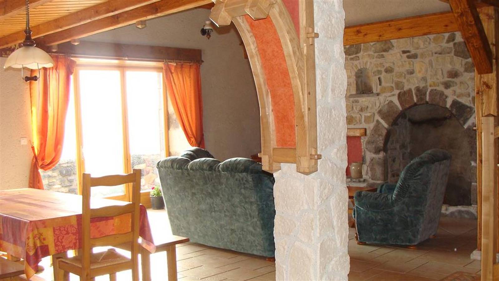 Maison de charme en montagne, Rentières + jardin privé in Rentières, Parc naturel régional des Volcans d'Auvergne