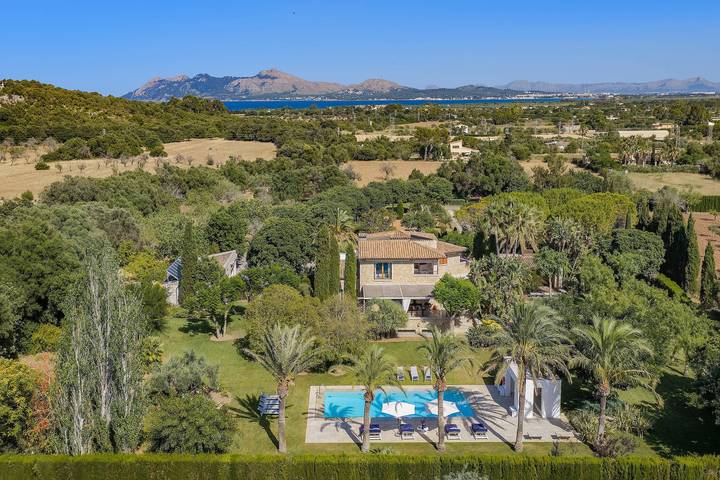 Rustico per 8 persone, con giardino, adatto a famiglie con bambini - 1