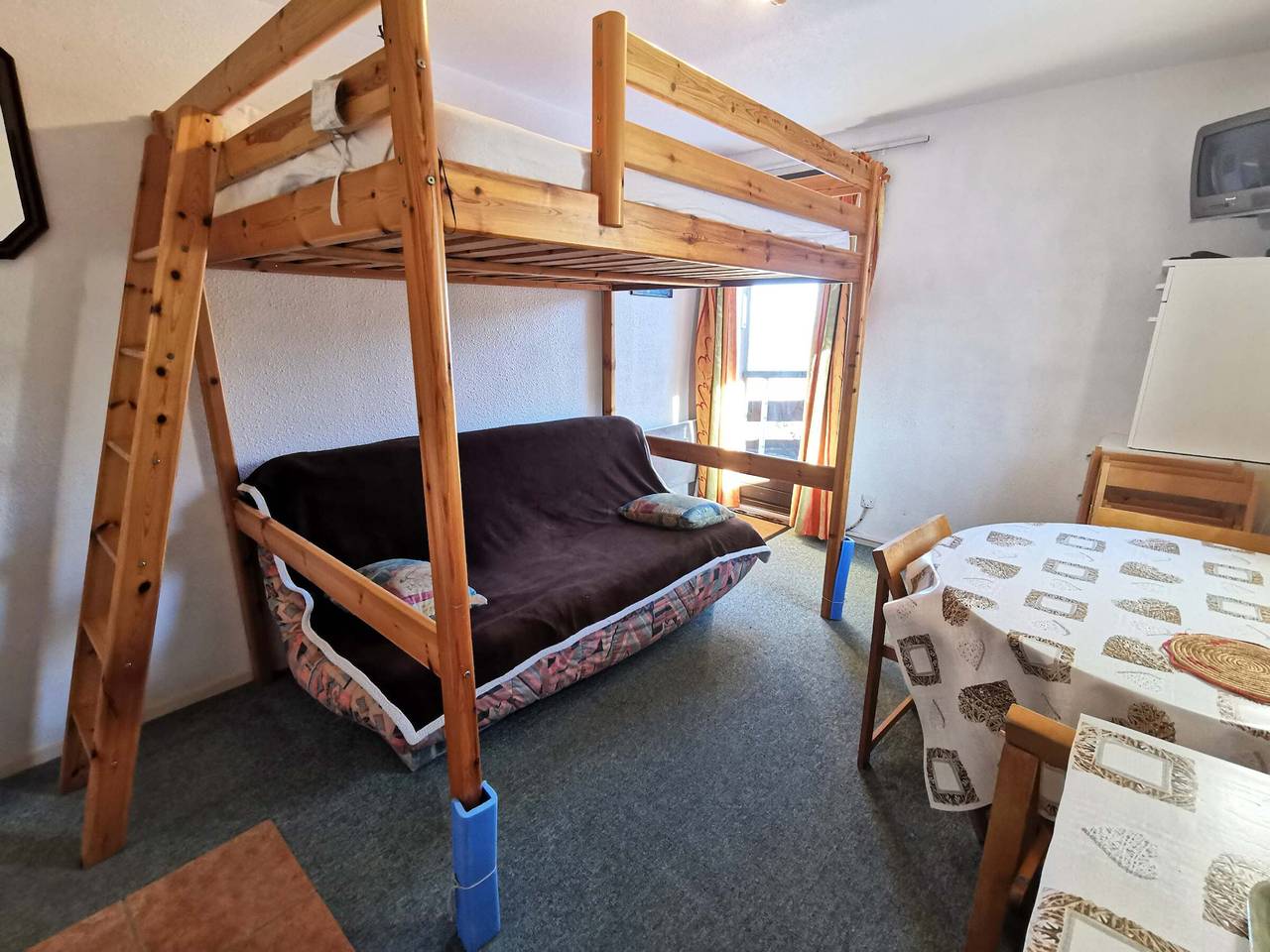 Entire apartment, Studio cabin at the foot of the slopes - 2nd floor - Les Adrets-Prapoutel in Prapoutel, Les Adrets