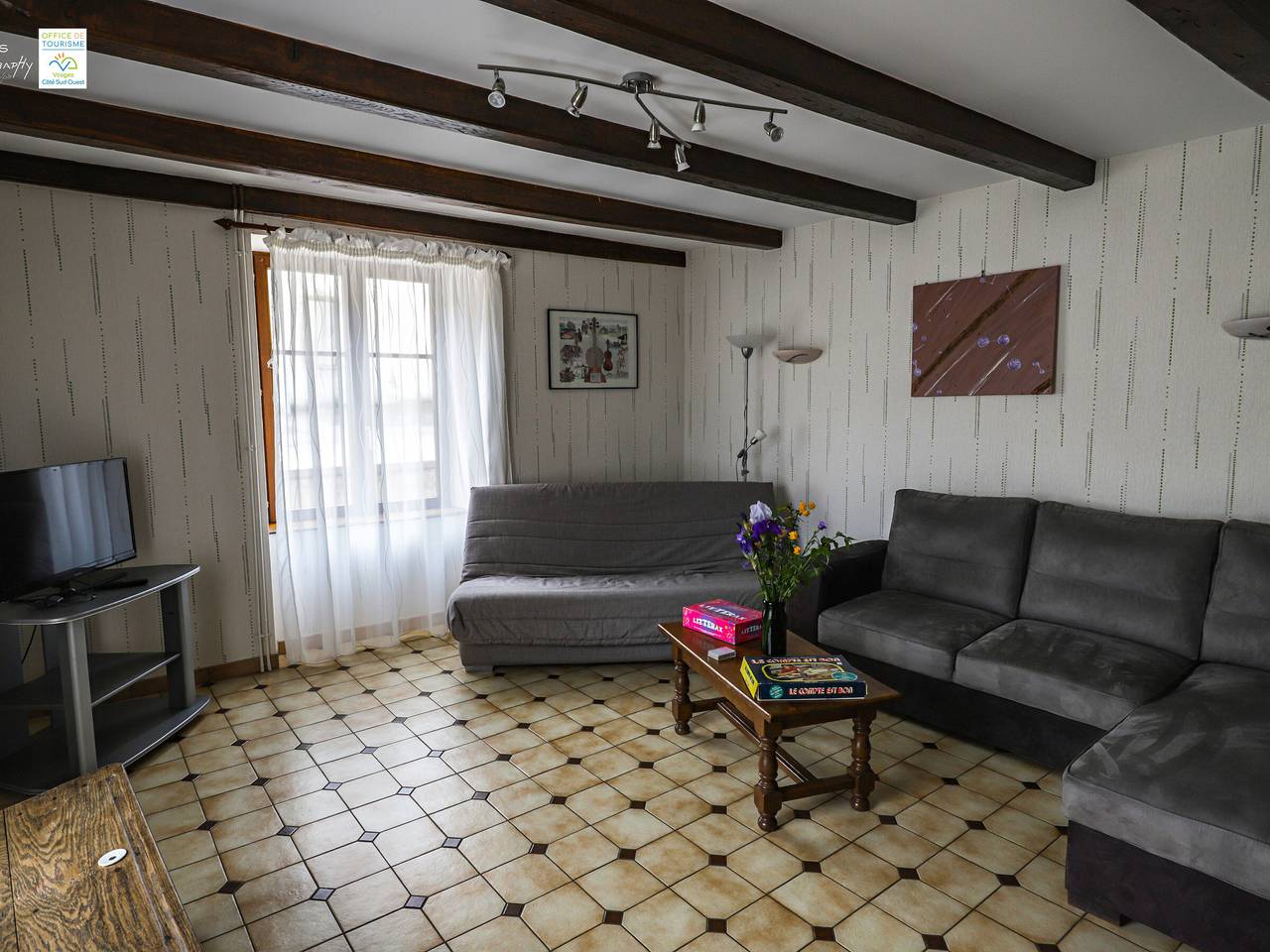 Maison familiale avec cheminée, jardin et Wifi à Esley, Vosges in Esley, Neufchâteau