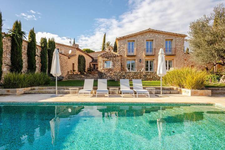 Ferienhaus für 10 Personen, mit Garten und Pool, kinderfreundlich