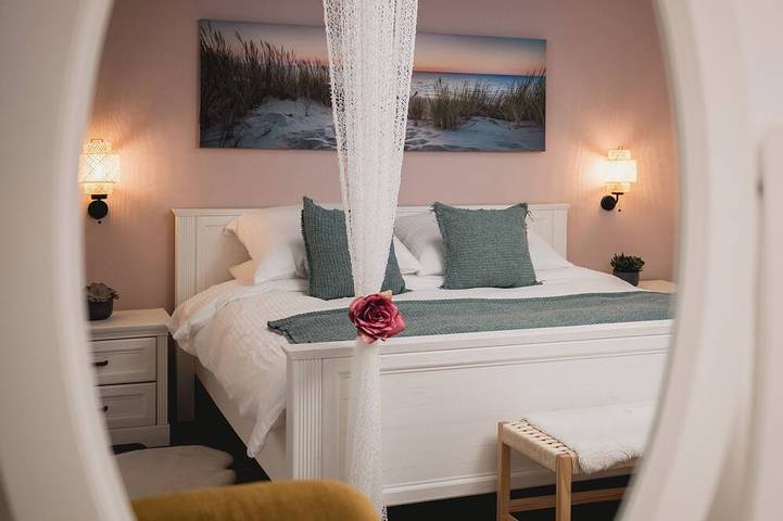 Ganze Wohnung, Souterrain, Beautifully designed apartment To enjoy time out, next to and nature in Bad Aibling, Landkreis Rosenheim
