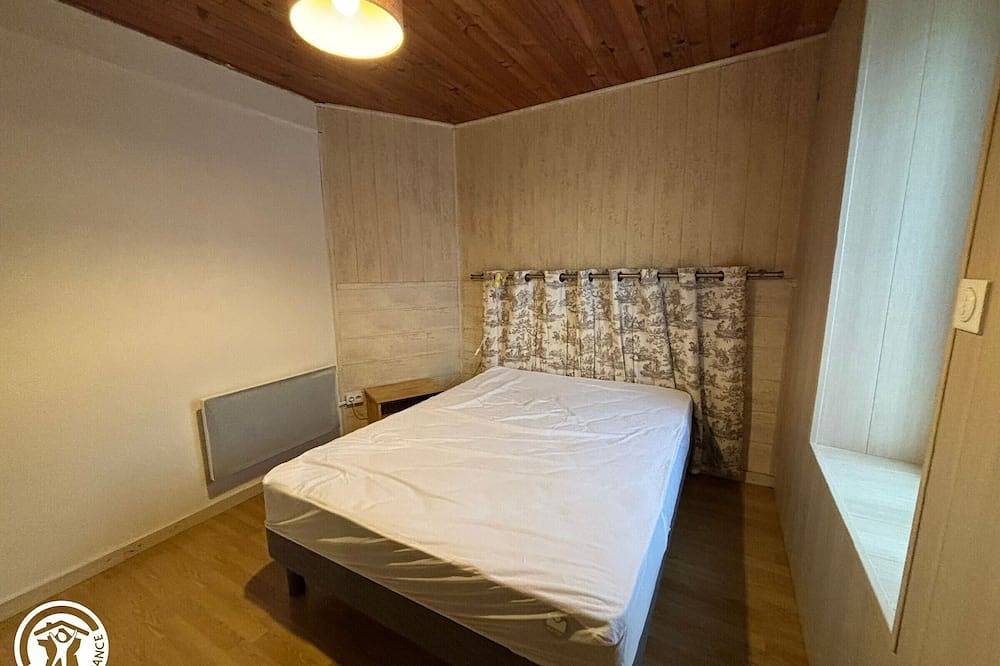 Renovated countryside house with terrace, Wifi included in Les Clouzeaux, La Roche-sur-Yon region