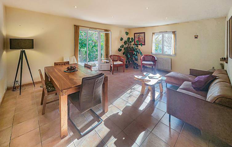 Acogedor apartamento cerca del centro de la ciudad con WiFi y aparcamiento in Montbazin, Costa mediterránea (Francia)
