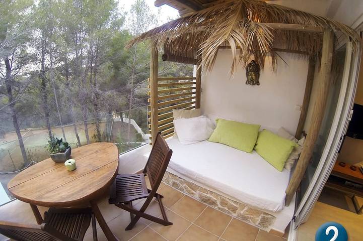 Ferienwohnung für 5 Personen, mit Balkon und Pool sowie Garten in Cala Vedella
