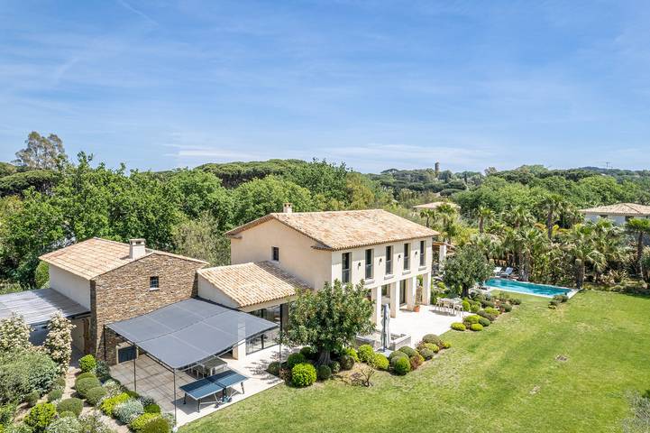 Location de vacances pour 12 personnes, avec Jardin dans Plage de la Bouillabaisse - 2