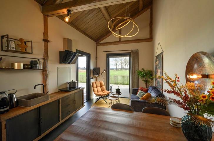 Ferienwohnung für 3 Personen, mit Terrasse und Garten sowie Ausblick