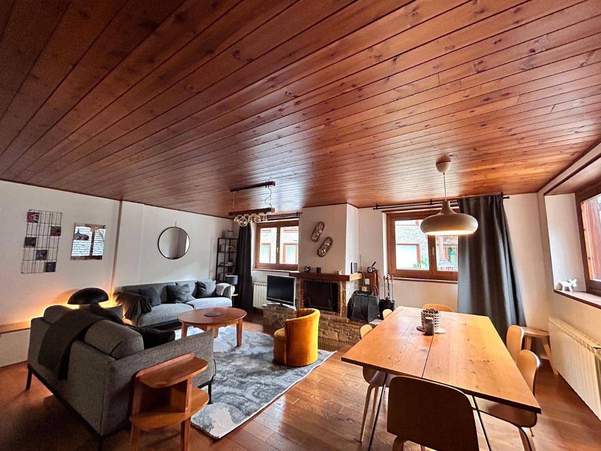 Appartement entier, Three-Bedroom Apartment in Bagergue, Naut Aran