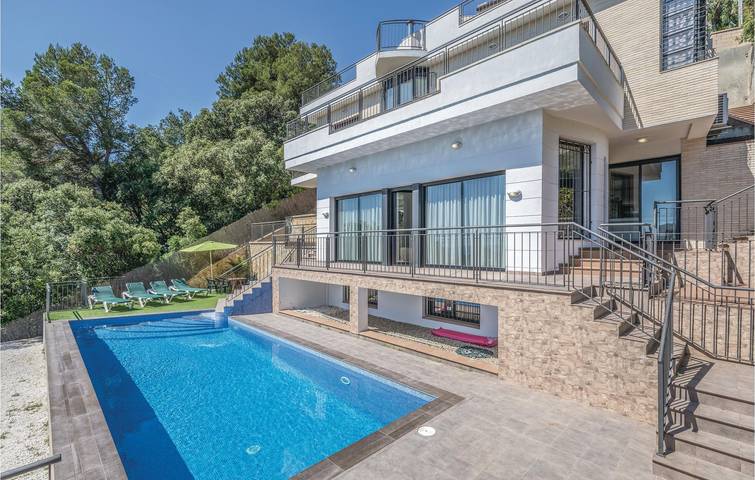 Vakantiehuis voor 8 personen, met Terras in Santa Susanna
