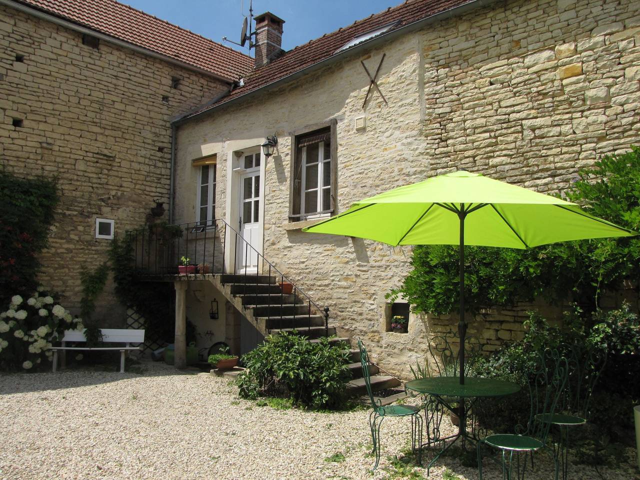 Haus "Les Moinillons" mit privatem Pool in Ancy-le-Franc, Arrondissement d'Avallon