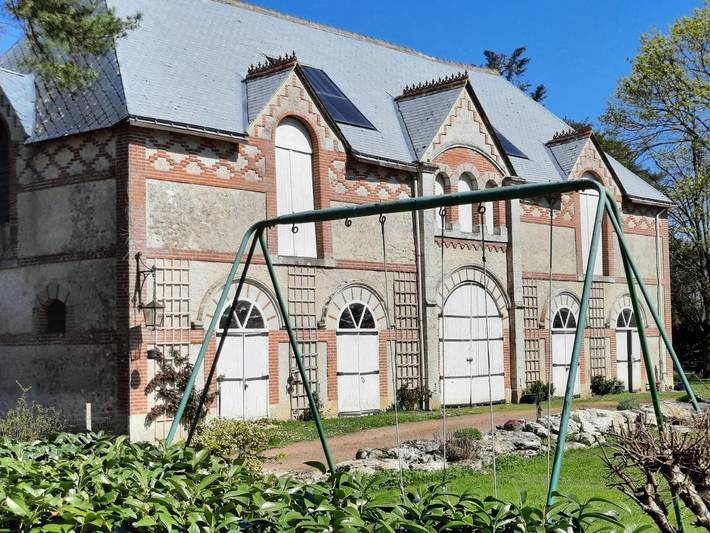 Location de vacances pour 2 personnes, avec vue et jardin, animaux acceptés à Beaumont-la-Ronce - 2