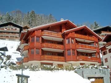 Gîte pour 5 personnes, avec balcon à Champéry