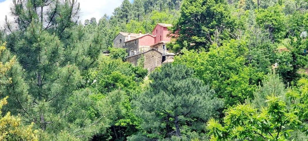 Gîte pour 8 personnes, avec piscine et jardin ainsi que vue et sauna à Lamelouze