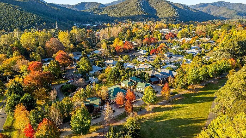 Herbstschönheit - Hütte 3 in Bright, Alpine Shire