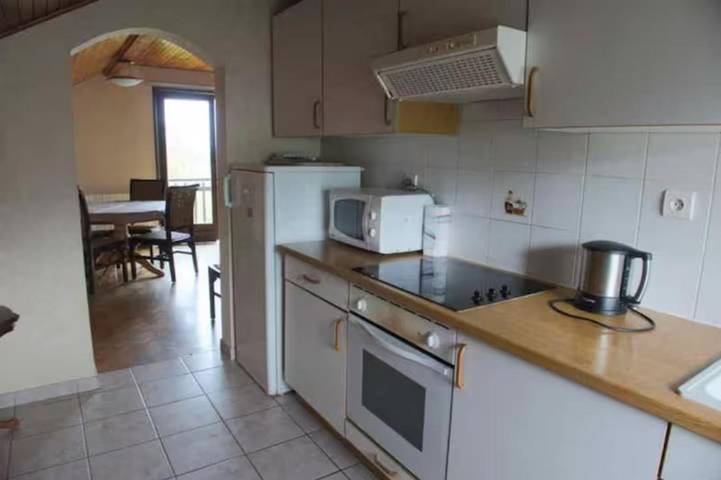 Gîte pour 5 personnes, avec balcon ainsi que jardin et vue à Divonne-les-Bains - 3