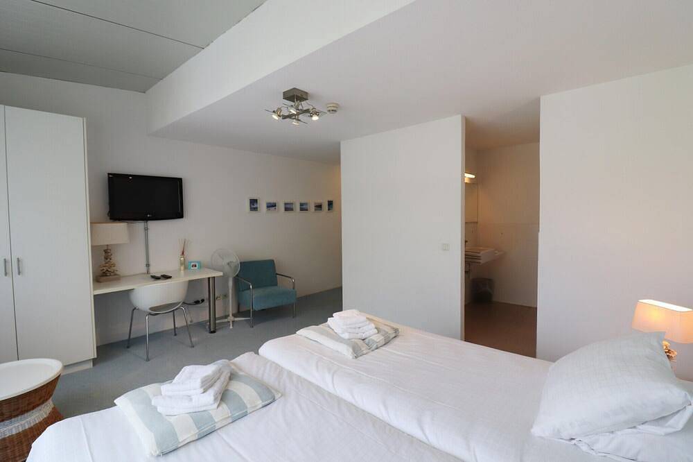 Spacious Group Stay in Teuge with Garden in Teuge, Veluwe