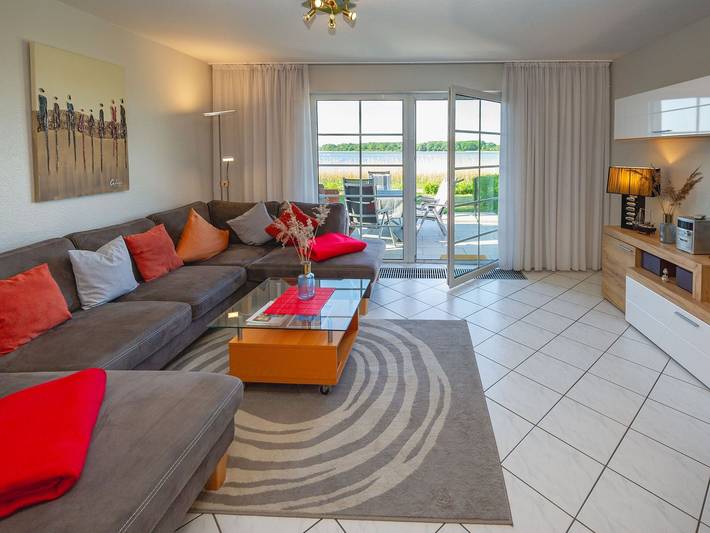 Ferienhaus für 4 Personen, mit Ausblick und Terrasse sowie Garten und Seeblick in Sellin - 3