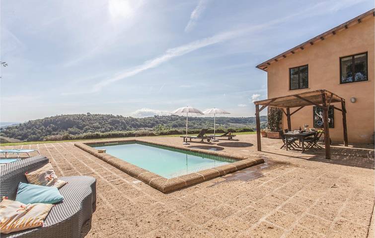 Gemütliches Apartment mit Pool, Terrasse und WiFi in Castiglione in Teverina, Viterbo Provinz