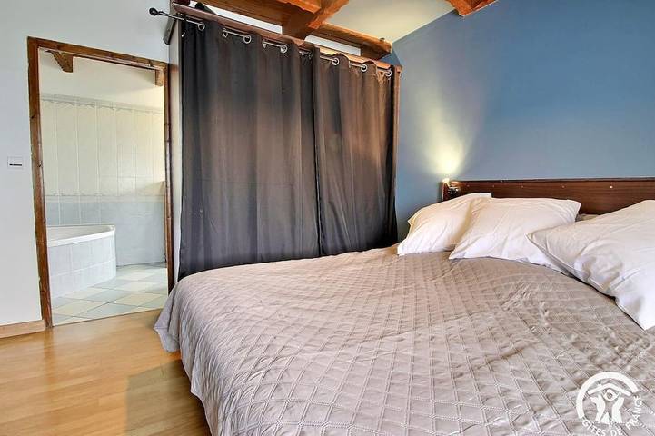 Location de vacances pour 8 personnes, avec terrasse et jardin à Cléguérec - 2