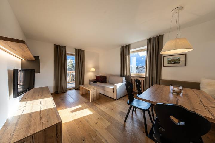 Ferienwohnung für 4 Personen, mit Balkon und Garten sowie Sauna in Völs am Schlern