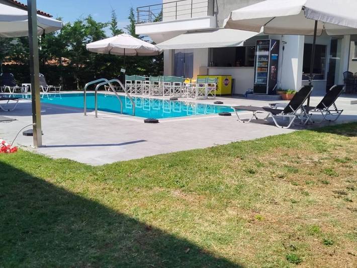 Location de vacances pour 4 personnes, avec Balcon et Terrasse ainsi que Jardin et Piscine dans Nea Kallikratia - 2